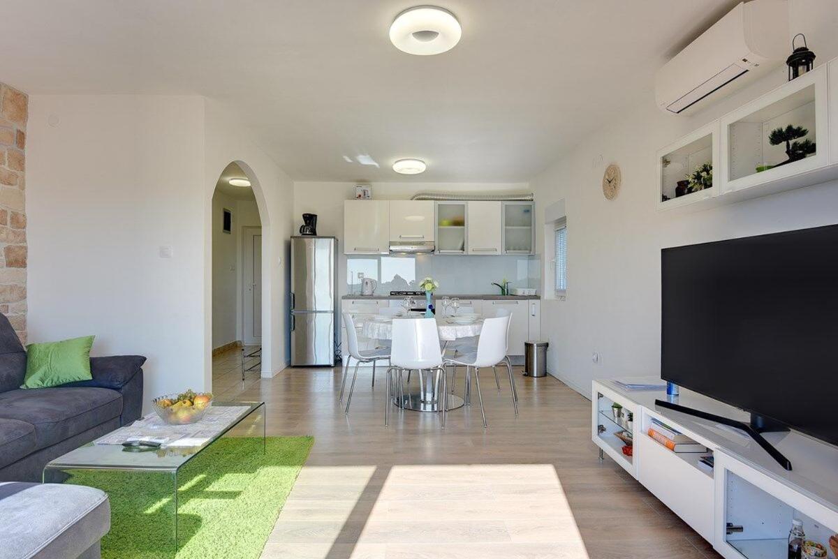 Apartment Zajec Premantura Luaran gambar