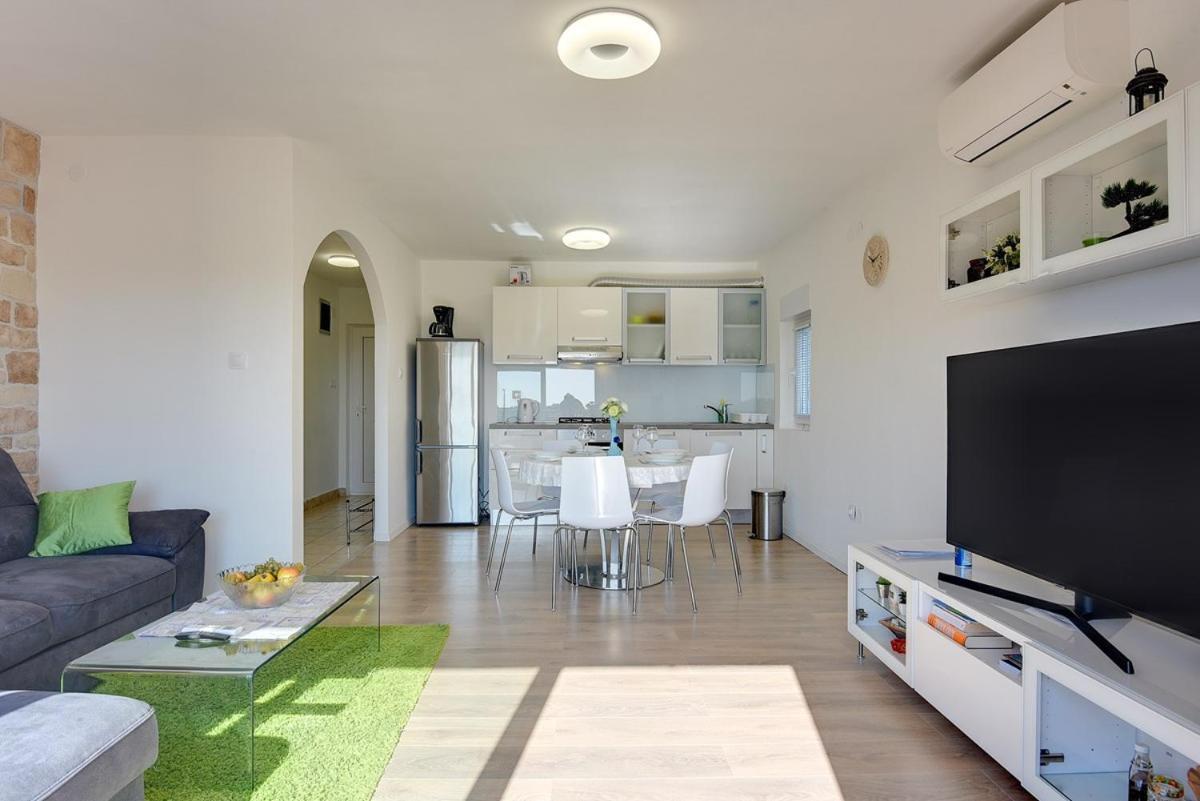 Apartment Zajec Premantura Luaran gambar