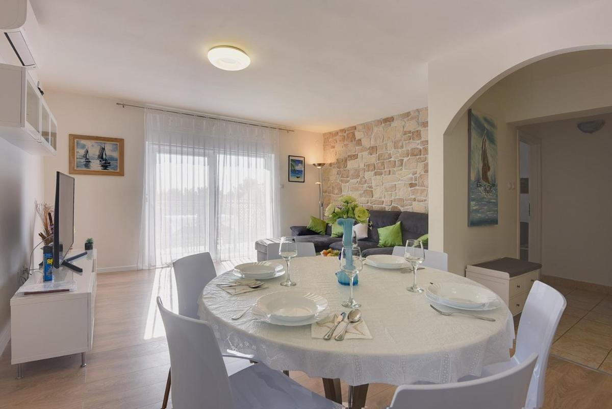 Apartment Zajec Premantura Luaran gambar